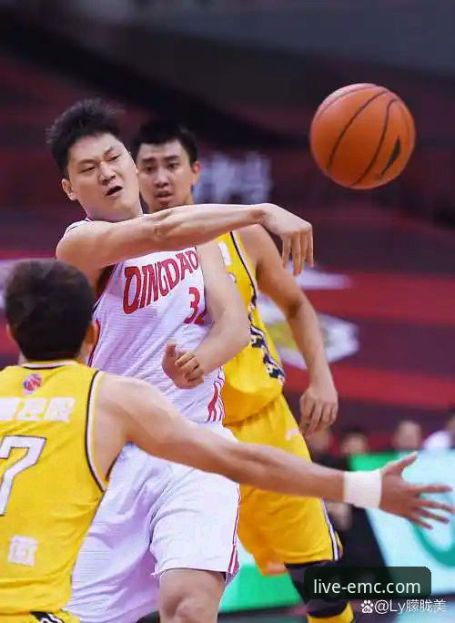 易倍体育手机版 谢泼德单骑难救主 vs 勇士团队韧性:从一场加时鏖战看现代篮球的战术博弈